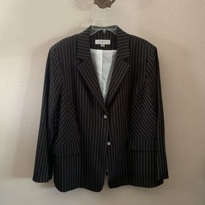 Tahari black pinstripe blazer- 20W